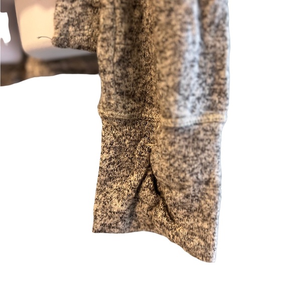 NEW NWT Girls Stretchy Long Sleeve Gray Shirt ALL IN MOTION - Picture 4 of 4